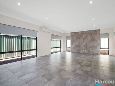 10 Persian Street, Eglinton