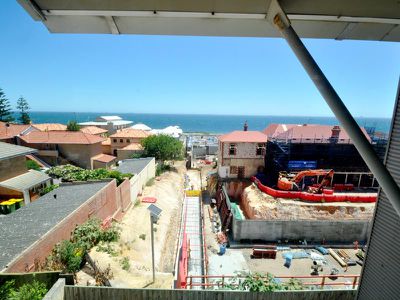 12 / 11 Rosendo Street, Cottesloe