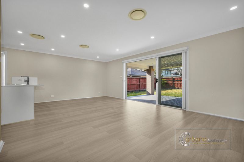 6 Avocet Circuit, Cranebrook