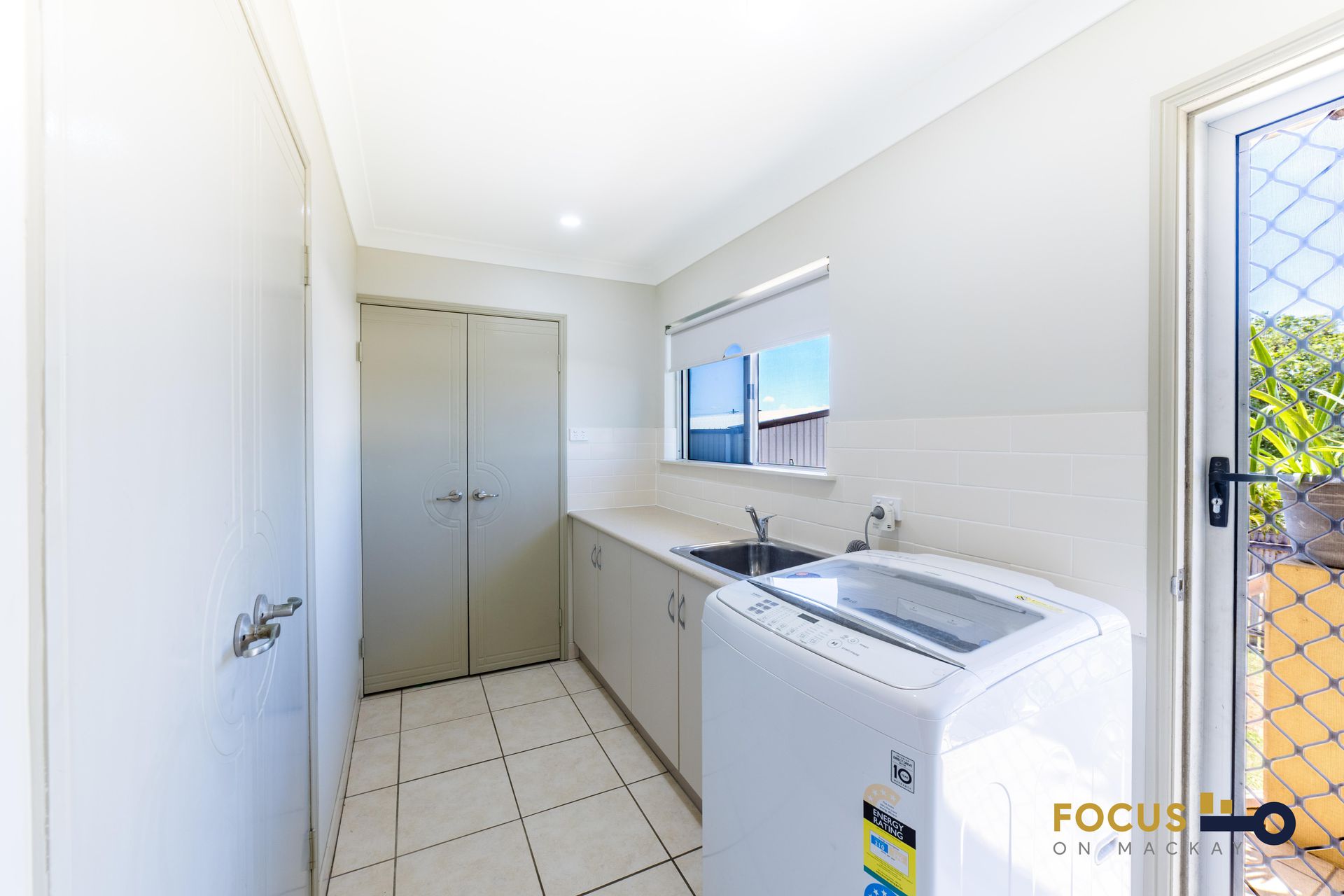 16 Rasmussen Avenue, Hay Point