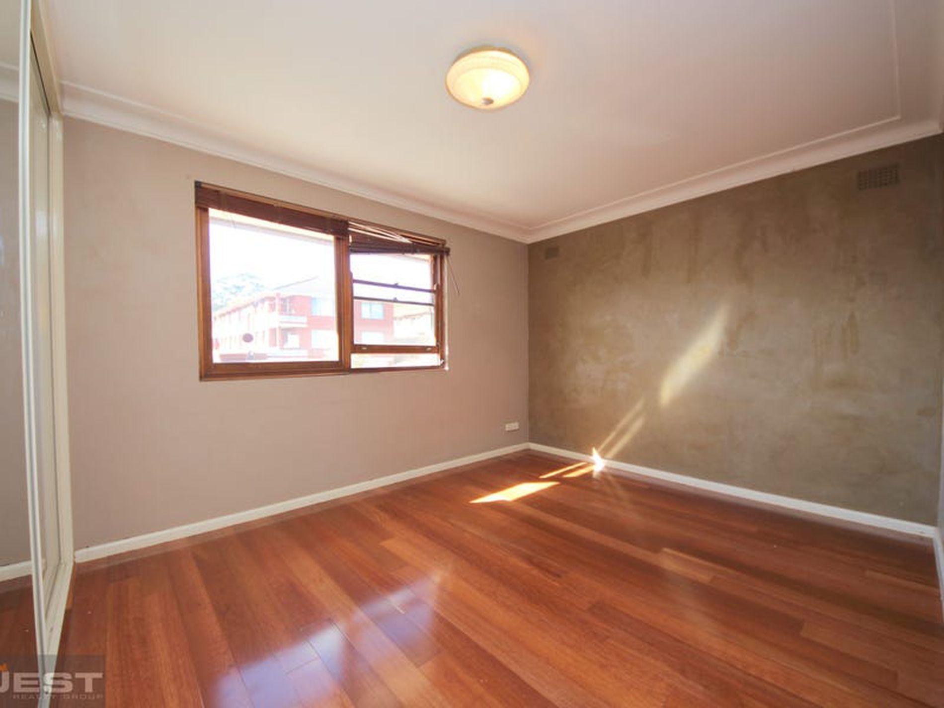 6 / 17 Hillard Street, Wiley Park