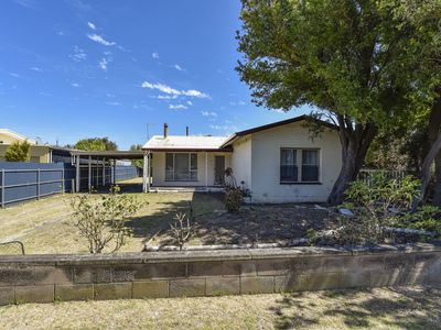 14 Bowman Street, Millicent