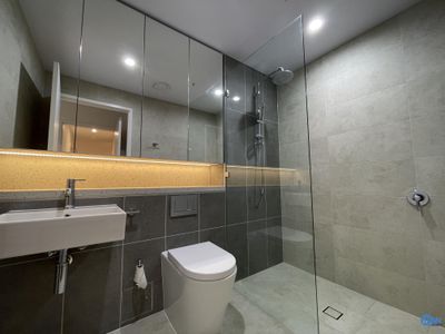 708 / 5B GLYCERIA LANE, Tallawong