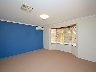 77 Weaponess Road, Scarborough