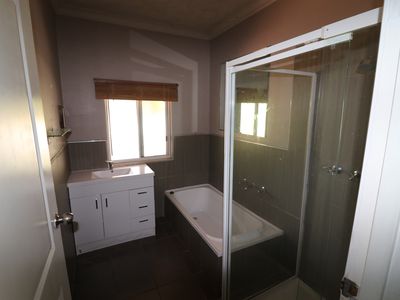 16 Pollard Street, Seymour