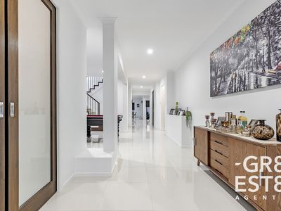 91 Aquatic Drive, Cranbourne West