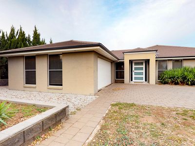 450 WHEELERS LANE, Dubbo