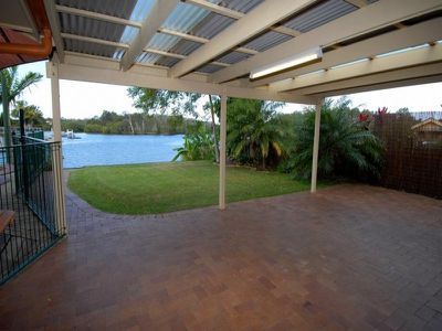 17 Cootamundra Dr, Mountain Creek