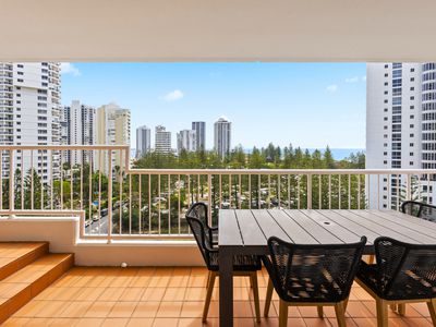 1101 / 1 Peak Avenue, Main Beach