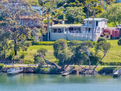 10 Mirrabooka Road, Mallacoota