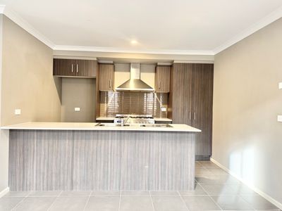 89 Stanmore Crescent, Wyndham Vale