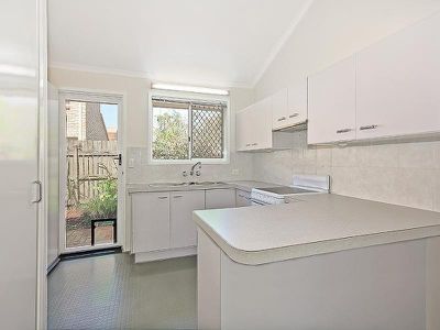 1/4 Aramac Ct, Capalaba