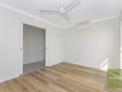 11 Rowley Place, Burdell