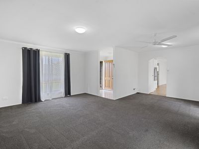 8 Zeeman Street, Rochedale South