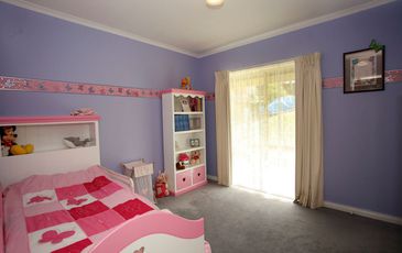 25-27 Grant Court, Beaconsfield Upper