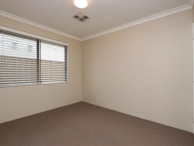 4 Fairlead Link, South Guildford