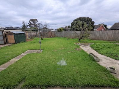 8 Vega Court, Newcomb