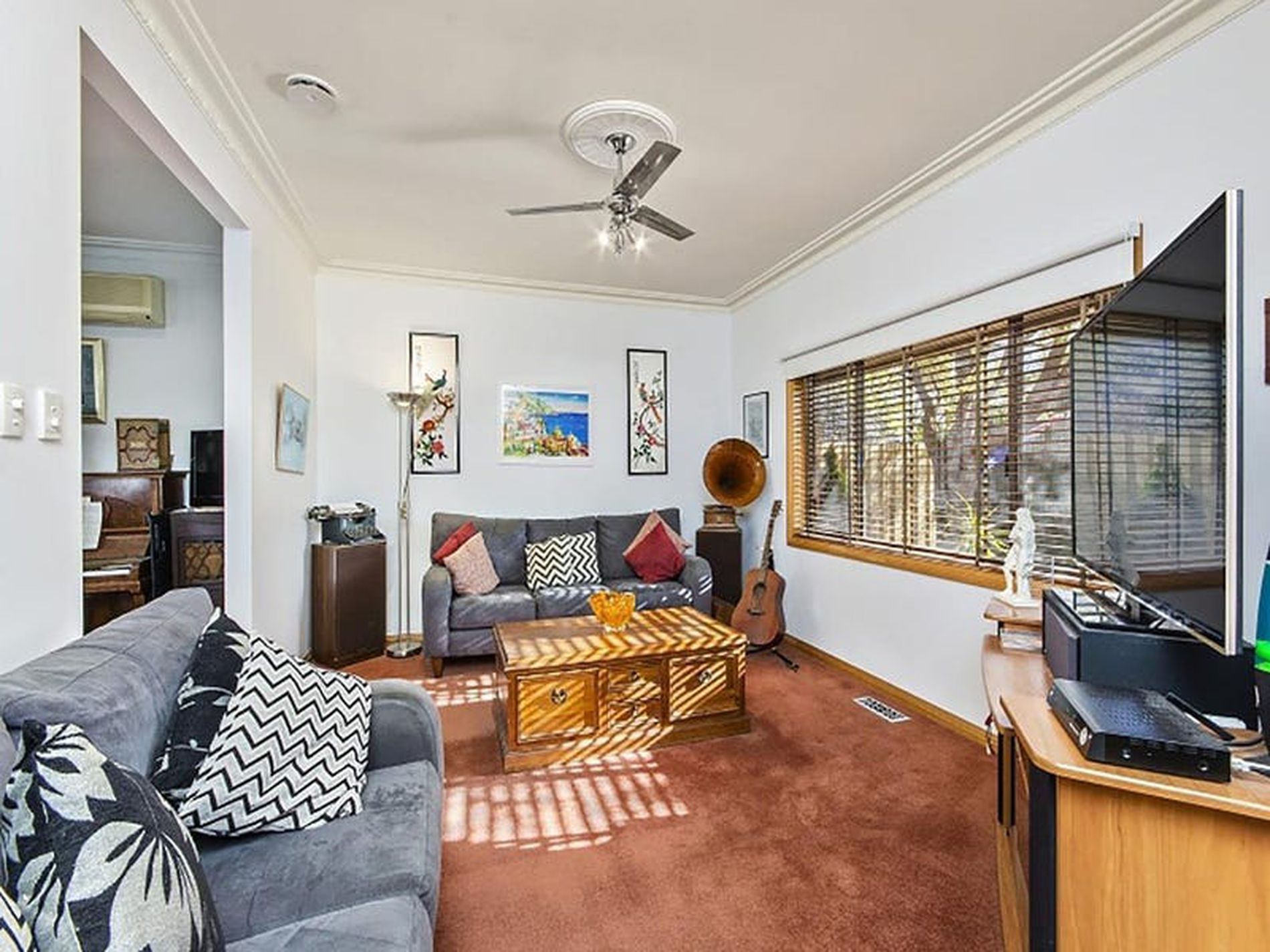 13 Pride Avenue, Hamlyn Heights