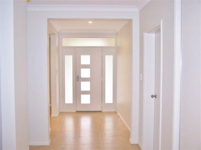 4 Charnley Ave, Bentley Park