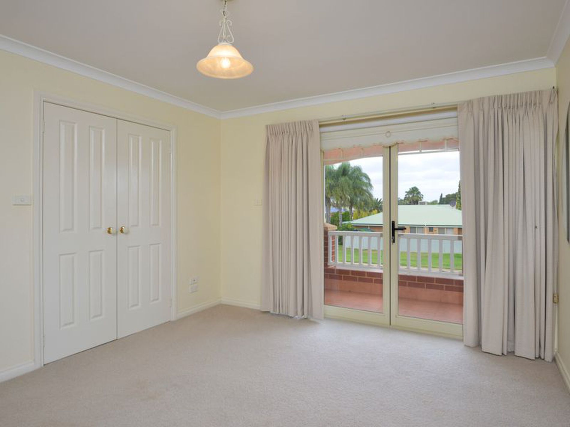 46 Chapman Drive, Somerville