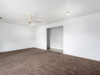 14 Langholme Court, Sale