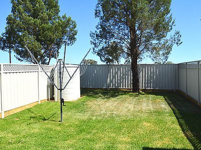 55a Champagne Drive, Dubbo