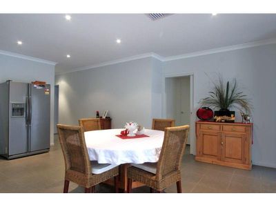 1 Hideaway Place, Mernda