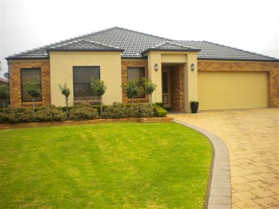 11 Cudgegong Place, Dubbo