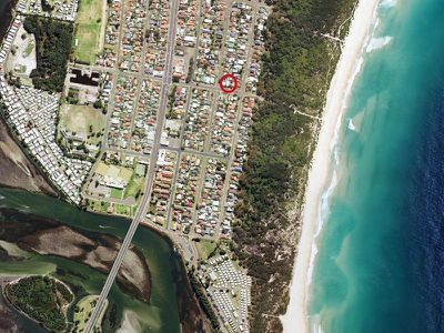 10 Boronia Ave, Windang