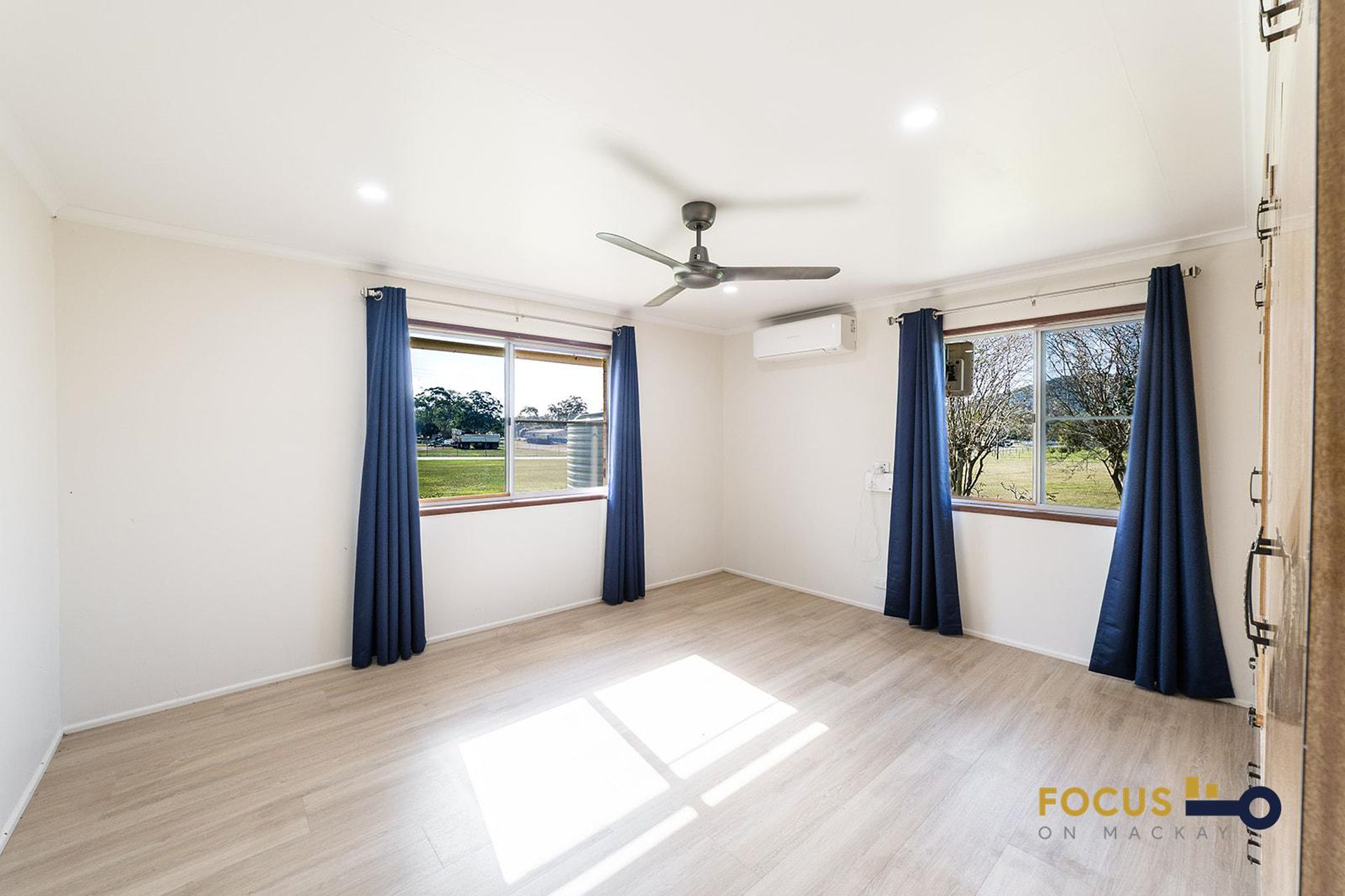 126 Beach Rd, Sarina