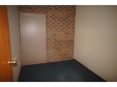 2 / 31 - 33 O'Callaghans Prd, Horsham