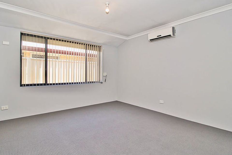 17 Forward Street , Baldivis