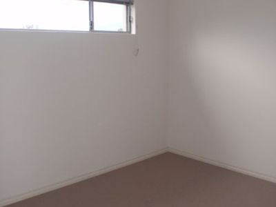 9B Gibb Crescent , Westminster
