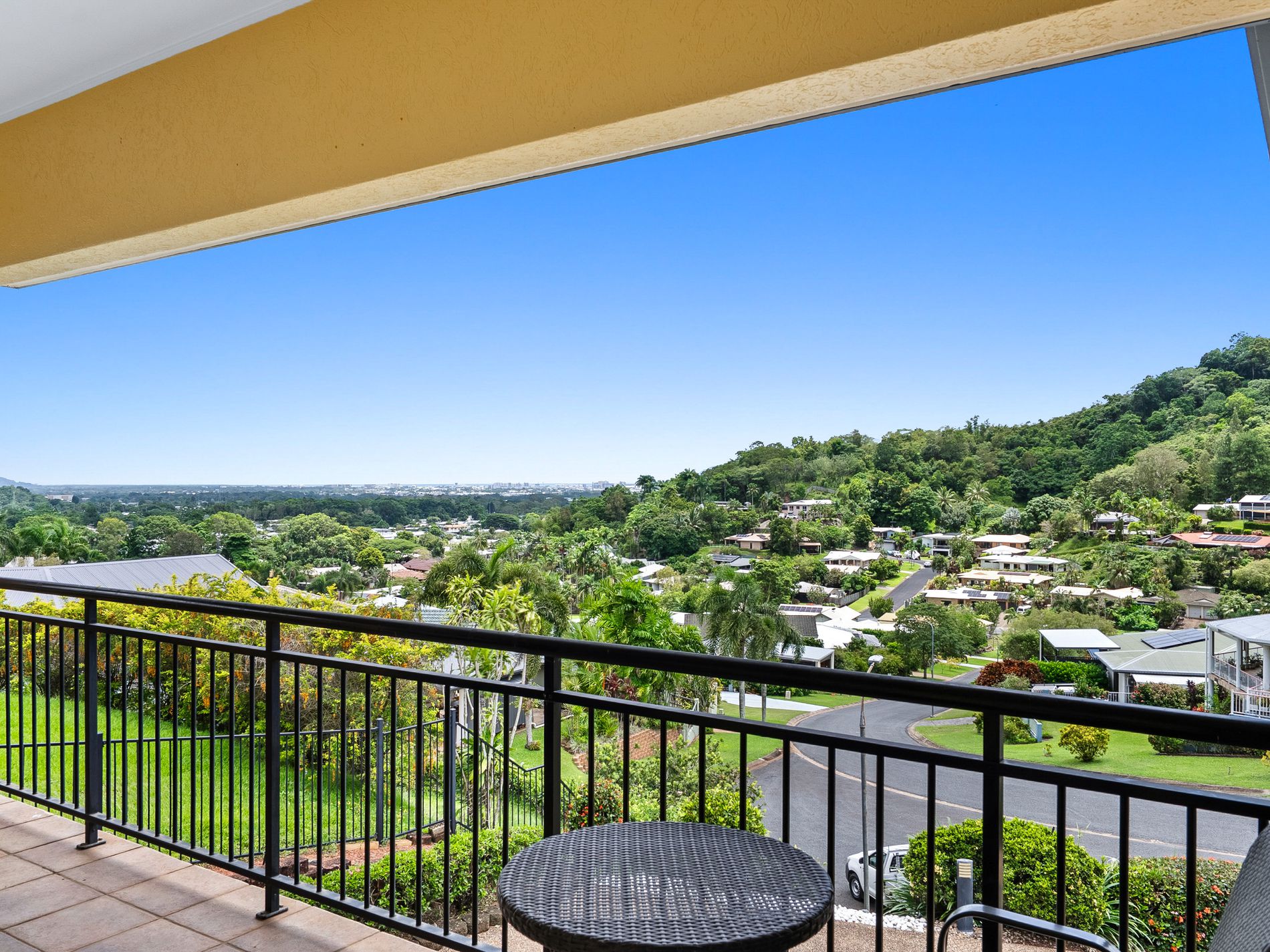 22 Pheasant Street, Bayview Heights