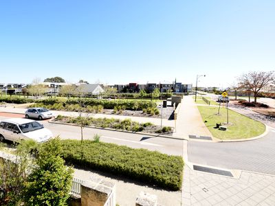 84 Congenial Loop, Atwell