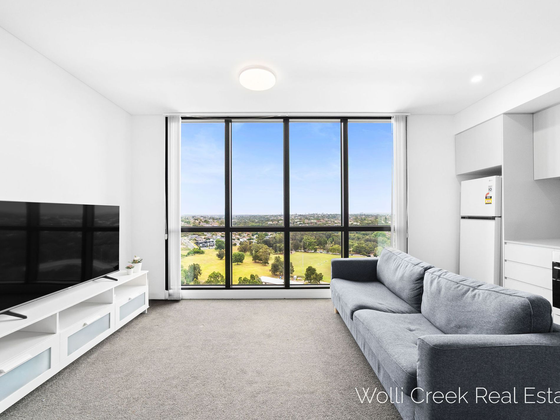 2009 / 9 Brodie Spark Drive, Wolli Creek