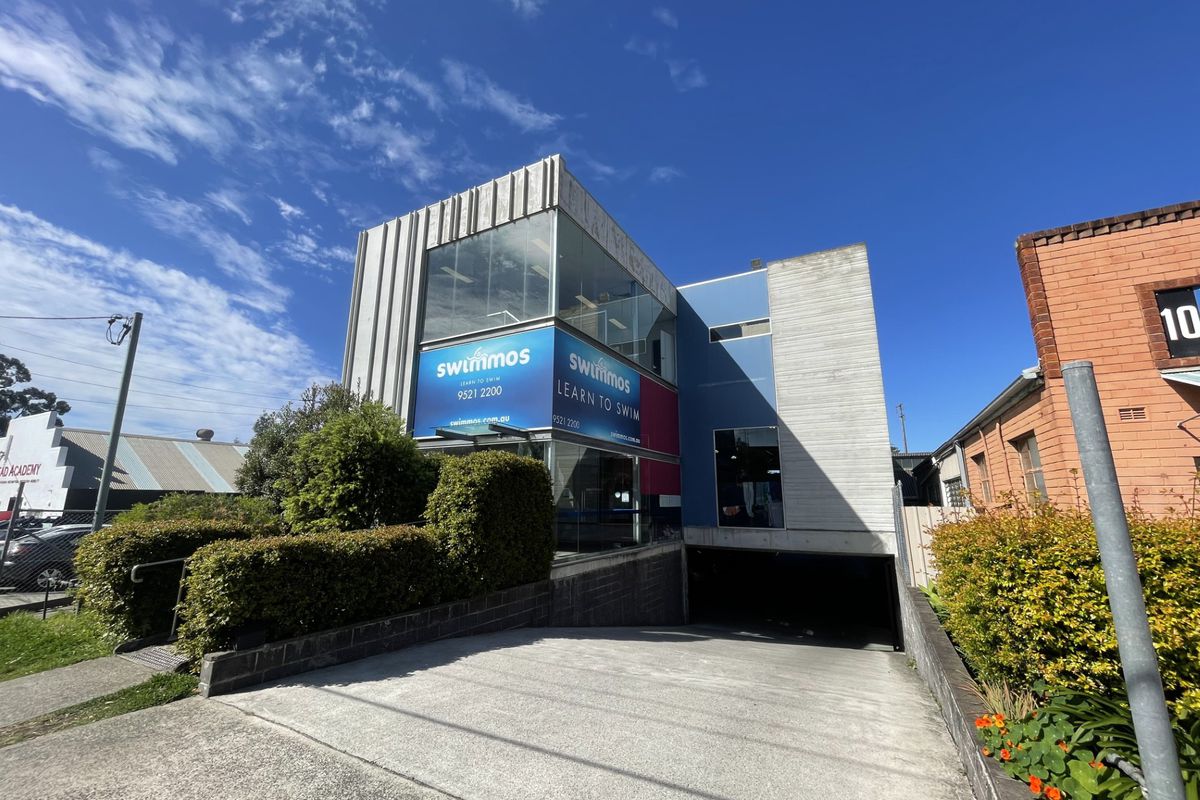 First Floor / 8 Flora Street, Kirrawee