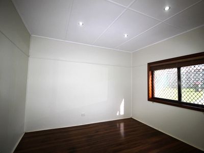 31 Lake Heights Road, Lake Heights