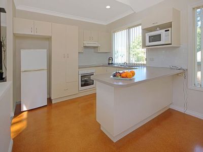 21 Ross Avenue, Narrawallee