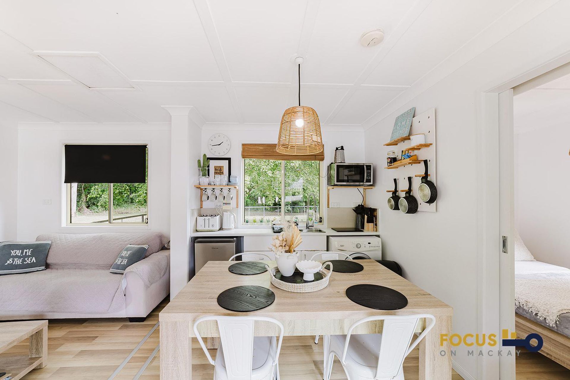 220 Miran Khan Dve, Armstrong Beach