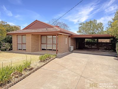 28 Derimal Street, Horsham