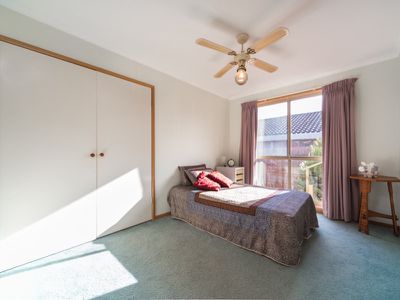 2 / 10 Cleal Court, Noble Park
