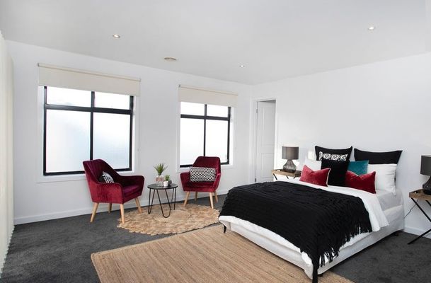 2 / 8 Gretna Court, Greenvale