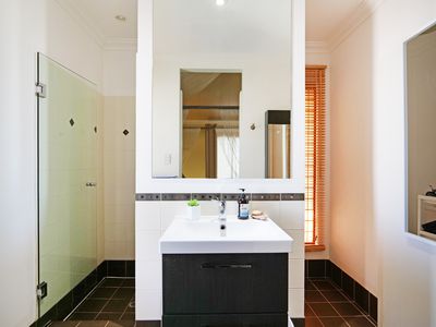 28A Ramsdale Street, Doubleview
