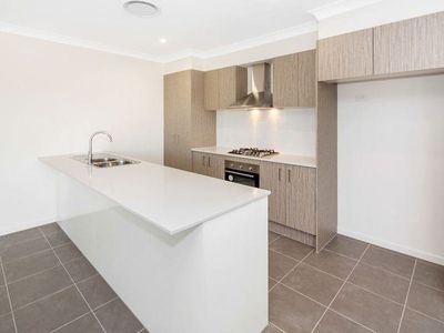 60 Grant Avenue, Hope Island