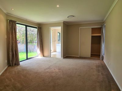 33 London Street, Eight Mile Plains