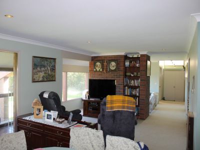 333 Curly Dick Road, Meadow Flat
