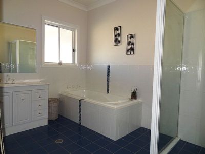 123 Blue Ridge Drive, White Rock