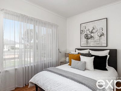 1 / 11 Sturdee Street, Broadview