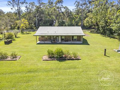 22 Woodwood Road, Landsborough